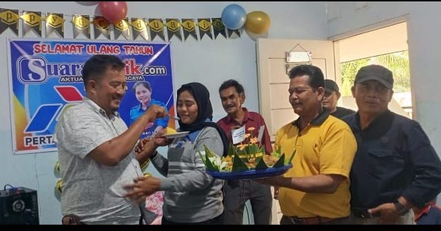 Perayaan Ultah ke-4 Suarakritik.com ke-32 Kabiro Sulastri, Sederhana dan Hikmah
