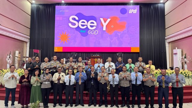 Ibadah Minggu Kasih, Kapolres Pelalawan Sambangi 400 Jemaat GPdI El Shaddai