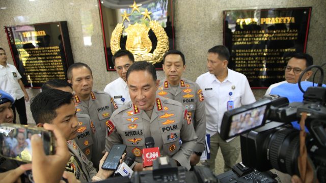Kapolri Tegaskan Kebebasan Berpendapat Dohormati,Polri Utamakan Langkah Preventif dan Humanis.